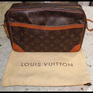 Louis Vuitton Cross Body Camera Bag